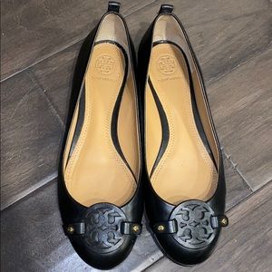Tory Burch black on black flats size 7 37 EU